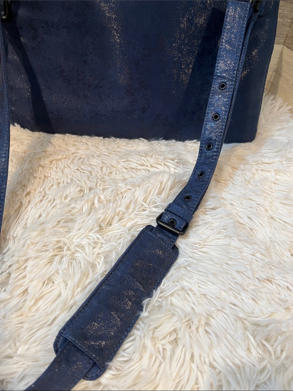 Matt & Nat Ritual laptop/messenger bag, blue stardust color. - Picture 11 of 11